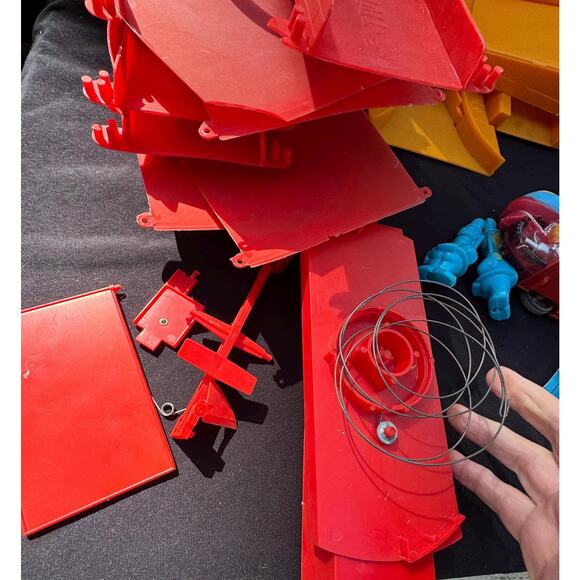 Rare 1966 Transogram CRAZEE CYCLE WACKY Motorcycle Rally Game Set Original Box. - Picture 9 of 16